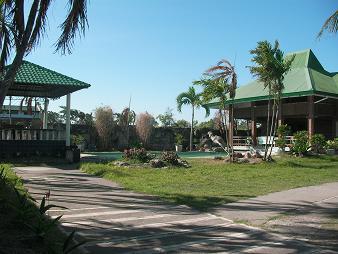 Rent Villa Anna Resort in Calamba