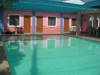 Rent 3G Water Splash Resort in Calamba