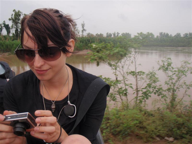 Smilin in the rain whilst hitchhikin