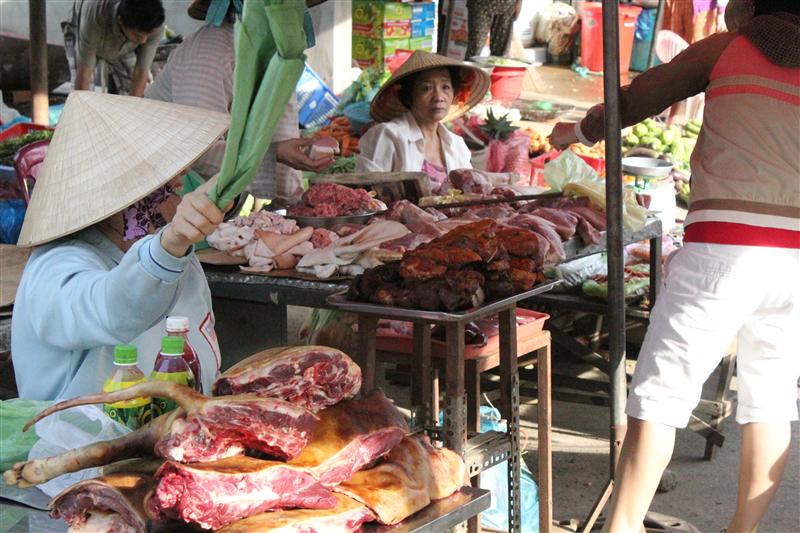 Market in Saigon at Mais family