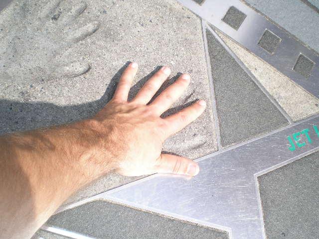 Got a new pic for 'Have you seen Bosses hands?' FB group. Encompassing Jet Li's.