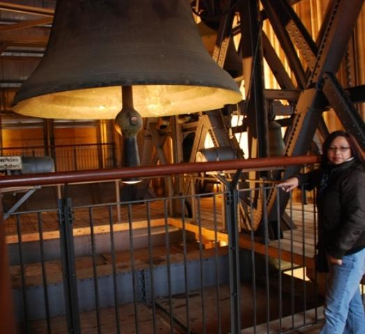 Largest working bell in the world - Peter's Bell, 24 tonne -